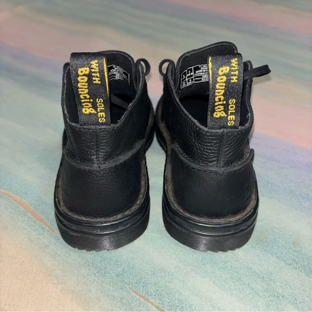DR MARTENS Sussex Bear Track Slip Resistant Chukka Black Boot Men’s 7 /women’s 8 Dr. Martens Men main image 4